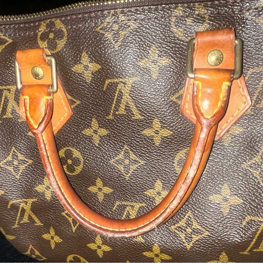 Vintage Louis Vuitton Monogram Canvas Speedy 25